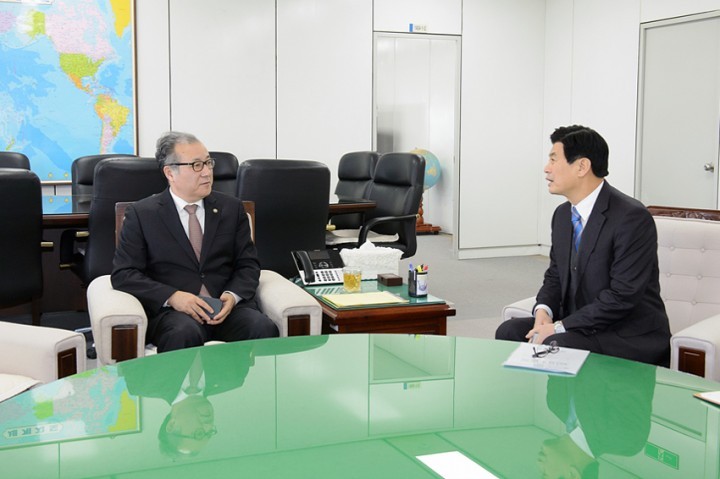 이춘희 세종시장, 한정화 중기청장에게 전통우수시장 박람회 개최 건의