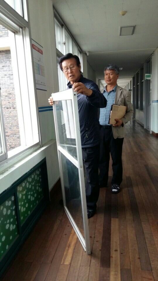 충남도의회 송덕빈 의원, 도내 노후 학교 시설물 점검