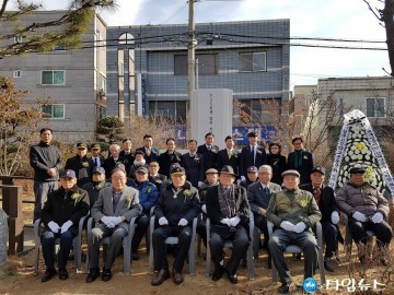 충북남부보훈지청, 청주고 6.25전쟁 참전 호국영웅 명비 제막식 거행