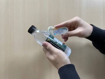 춘천시 투명페트병 별도 분리배출제 홍보 라벨제거기 제작·배부