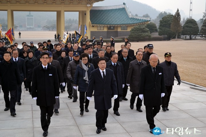 권선택 대전시장, 국립대전현충원 참배