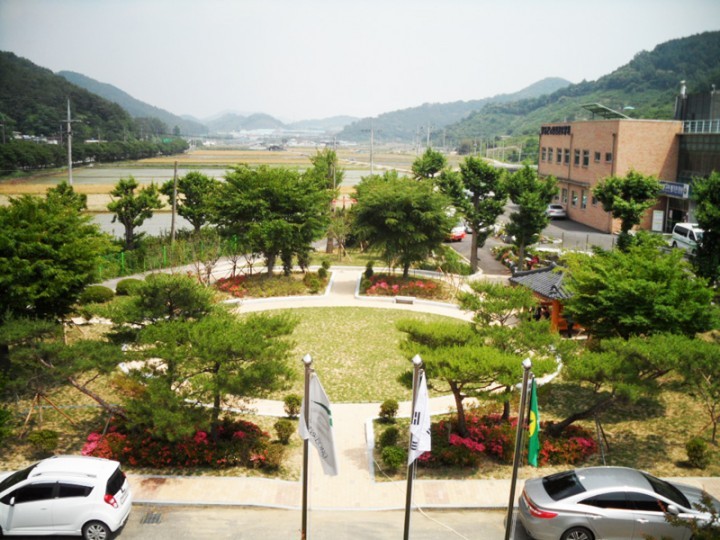 창녕군 노인전문요양원에 복지시설나눔숲 조성완료