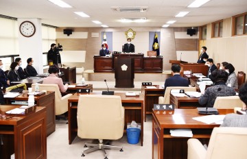 군위군의회 대구편입 및 통합신공항 이전 촉구를 위한 도지사 면담