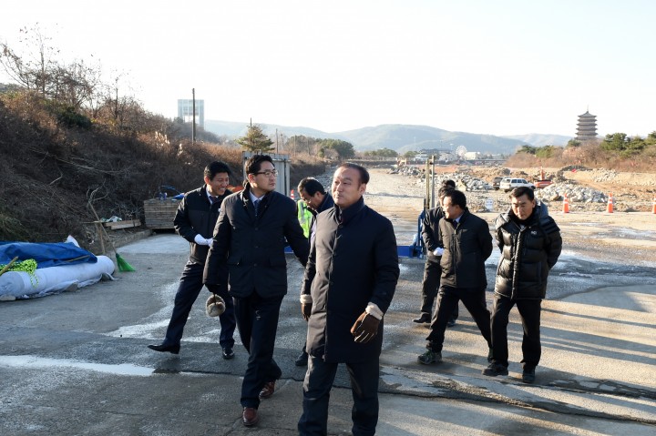 최양식 경주시장, 생태하천복원 현장 점검
