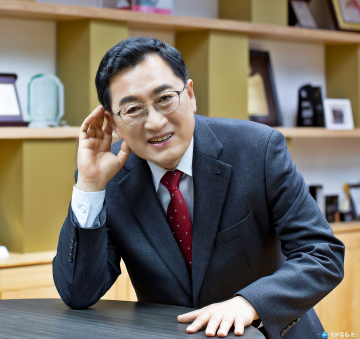 공무원, 청렴하면서도 유연해야
