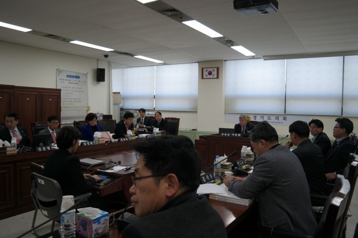 경기도의회 경제과학기술위원회 경기일자리재단 설립및 운영 조례 상임위원회 안 의제 채택, 의결