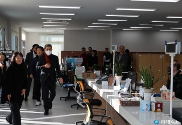 이 시장, 오천읍행정복지센터 임시청사 첫 업무개시일 현장 방문 격려