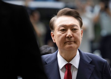 尹, 다시 구속 경호는 중단서…울구치소 독방 수용