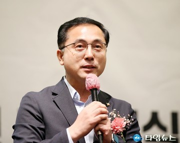축사하는 박희조 동구청장