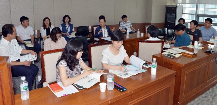 충남도의회, 사무처 직원 대상 의사 진행 실무 등 역량 강화 나서
