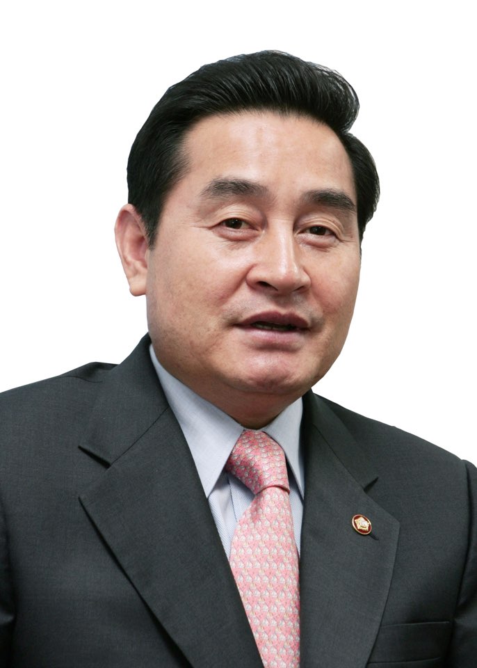 더민주 이윤석 의원, 선거구획정 적용 첫날 예비후보 등록 선거전 본격돌입