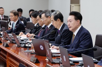 충TV처럼 못하나…尹대통령 "정책 홍보도 혁신 필요"