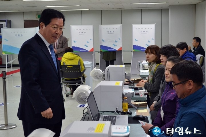장종태 서구청장, 사전투표로 투표 독려!