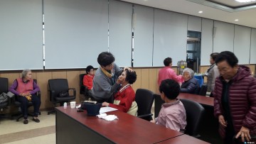 충주시 신니면지역사회보장협, 무료 장수사진 촬영 