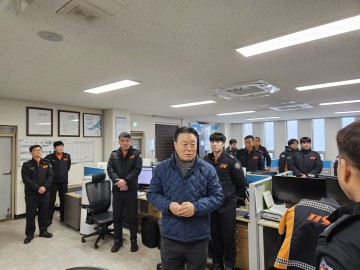 구복규 화순군수, 설 연휴 현업기관 방문 격려
