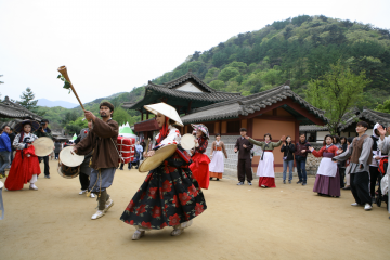 문경찻사발축제, 플래시몹과 퍼포먼스 축제장 흥 돋워
