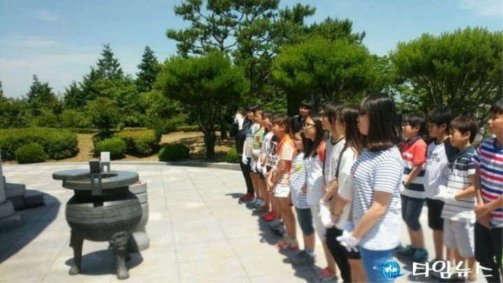 광양백운초, 제60회 현충일 기념 현충탑 참배 행사 실시