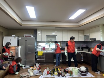 “쾌적한 어르신 공간 만들기” 건협 대전, 세동마을서 나눔 실천
