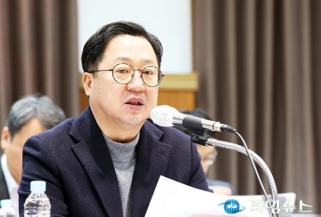 당정협의회에서 발언하는 이장우 대전시장