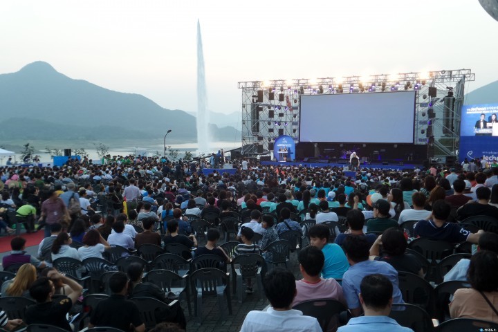  제천국제음악영화제 화려한 개막