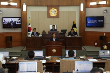 제215회 봉화군의회 임시회 폐회