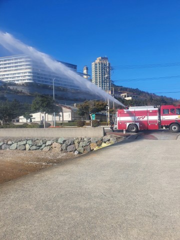 여수소방서, 학동119안전센터 소방펌프차 방수포 훈련 실시