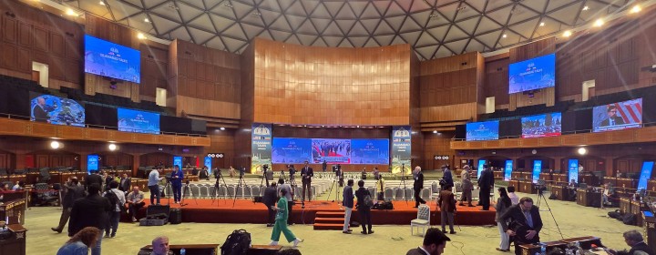 미·이란 ‘세기적 담판’ 앞둔 이슬라마바드… 취재 열기에 세계가 들썩