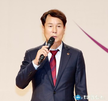 ‘이장우 대전시장과의 대화’에서 인사말 하는 이상래 대전시의회 의장