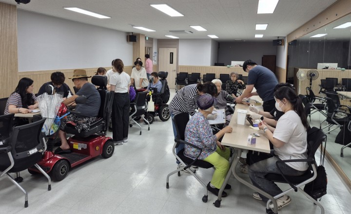 을지대병원 간호부, 월평복지관서 어르신 간호봉사 실시