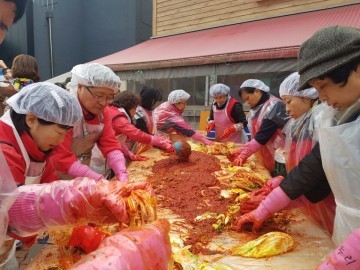 새누리당 대전시당, 김장 3,300㎏ 담가 25개 각종 단체에 전달