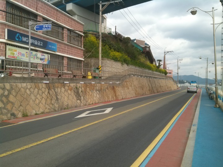 이야기가 있는 도천동 골목길! 더 푸르게......