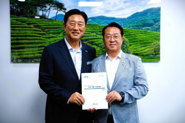김한종 장성군수, 국회 방문… 현안사업 국비 확보 총력  