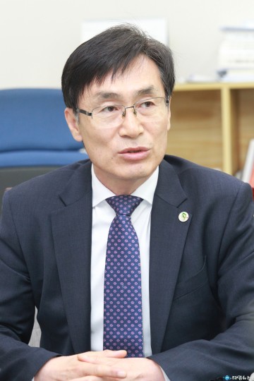  송재호 국가균형발전위원장 강호축 지원 약속