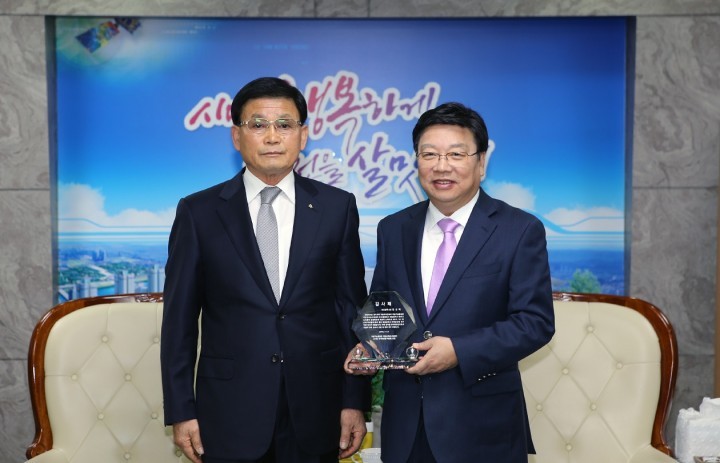 권선택 대전시장, 국방 신뢰성 시험센터 토지소유자와 간담회