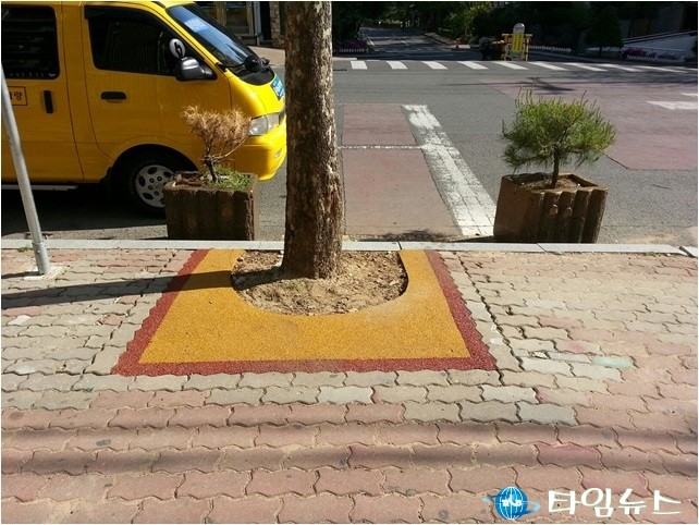 가로수 친환경 보호판으로 안전·환경·미관 쑥쑥