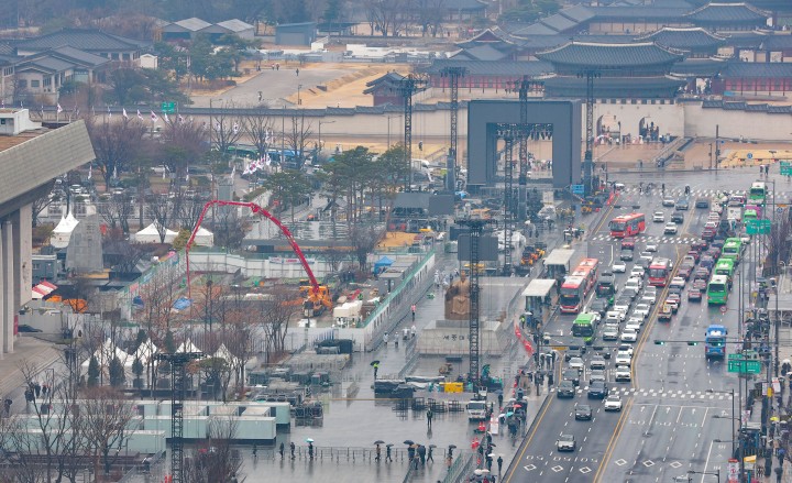 K-컬처 주식부자 1위는 하이브 방시혁… 100억대 자산가 총 27명