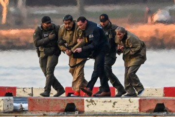 “나는 납치된 대통령” 마두로, 美 법정서 무죄 주장…‘종신형’ 기로