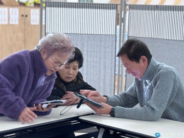 제천문화재단, 어르신 대상 스마트폰 활용교육 성료