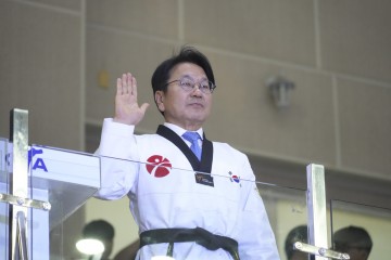 강기정 광주시장, 시장기 전국 남·여 중·고 태권도 대회 참석 