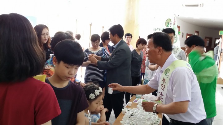부안군, 참뽕오디 판로 확대 전국 순회 홍보대도시·향우회·대형교회·관광지 등 광폭행보