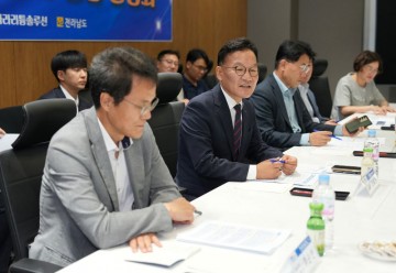 전남도, 산업위기 동부권 현장 살피며 실질적 지원 모색 