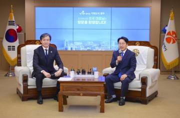강기정 광주시장, 조국 조국혁신당 대표 접견