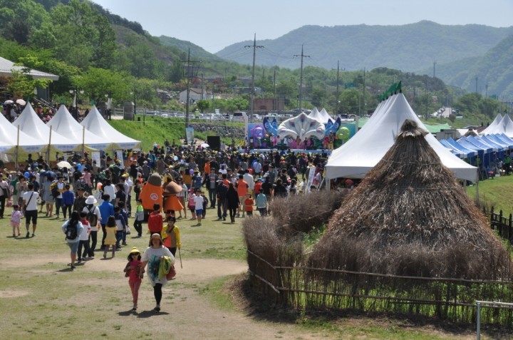 공주 석장리 구석기 축제, 어린이세상 화려한 막을 내리다!