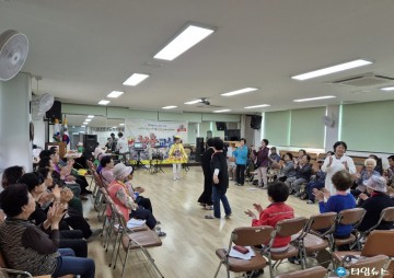 충주시, ‘2025 찾아가는 청춘교실’ 성황리에 개최