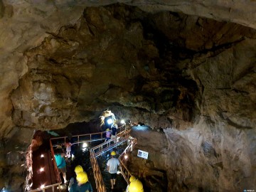 동해명소 천곡황금박쥐 동굴 광복절 연휴기간 많은 관람객 다녀가