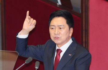 김기현 대표"국내 중국인 투표권 제한…건강보험 '먹튀'도 막아야"