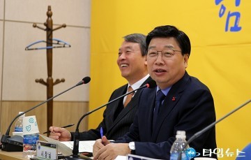 권선택 대전시장, 대전시 공무원 2%가 부족하다!