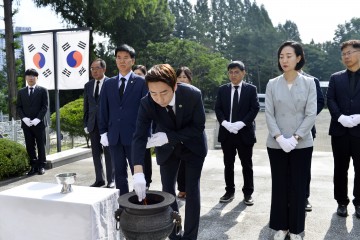 세종시의회, 제4대 후반기 의장단 ‘첫 행보’ 충령탑 참배
