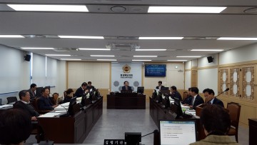 경북도의회 행정보건복지위원회 소관부서 2017년도 예산심사 실시