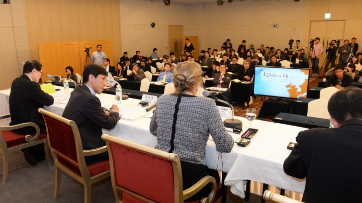 안희정 지사, “아시아 평화 공동체 만들자”